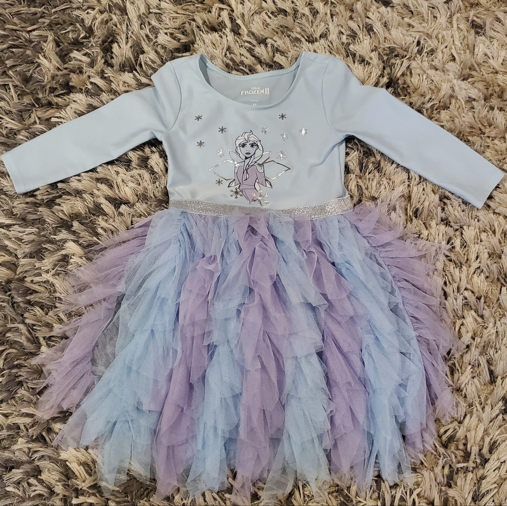 Disney Frozen II Elsa dress, Size 5T